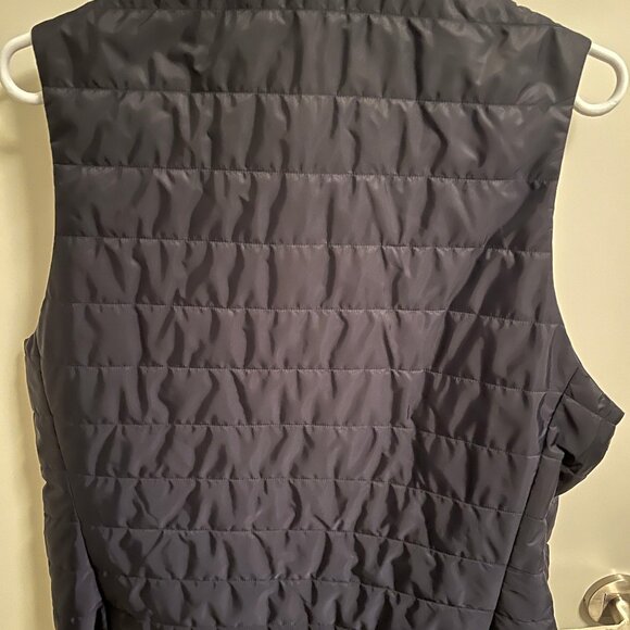 Hugo Boss- Lightweight Vest- Medium - Picture 3 of 3